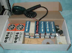 hw32akit-04.JPG (122442 bytes)