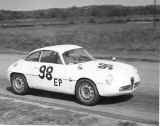 Alfa Zagato - Turn 2.jpg (25091 bytes)